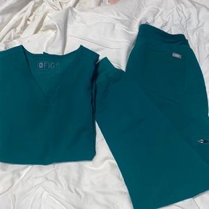 EUC. Figs Scrub set. HUNTER GREEN